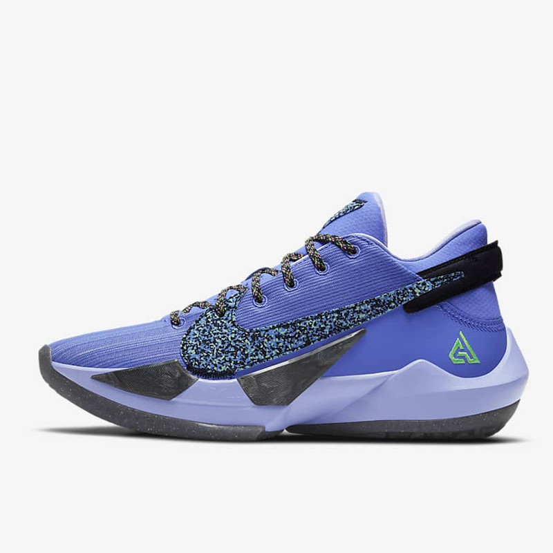 SEPATU BASKET NIKE Zoom Freak 2