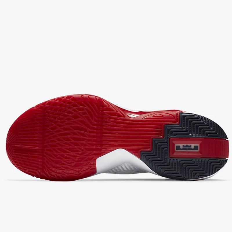 SEPATU BASKET NIKE Soldier 14 EP