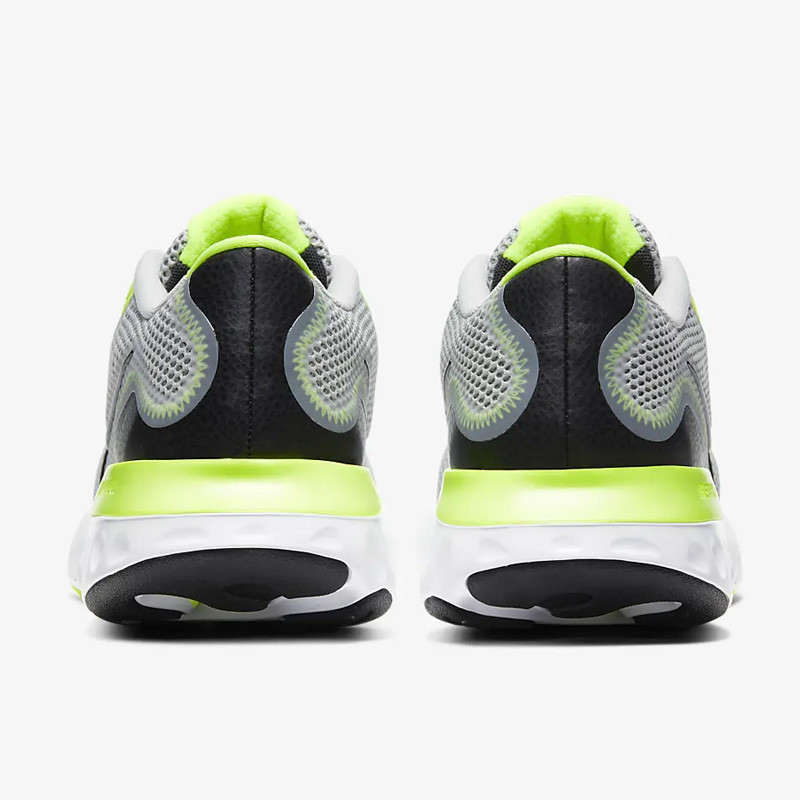 SEPATU LARI NIKE Renew Run