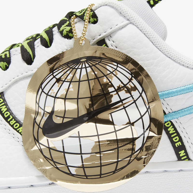 SEPATU SNEAKERS NIKE Air Force 1 '07 Worldwide
