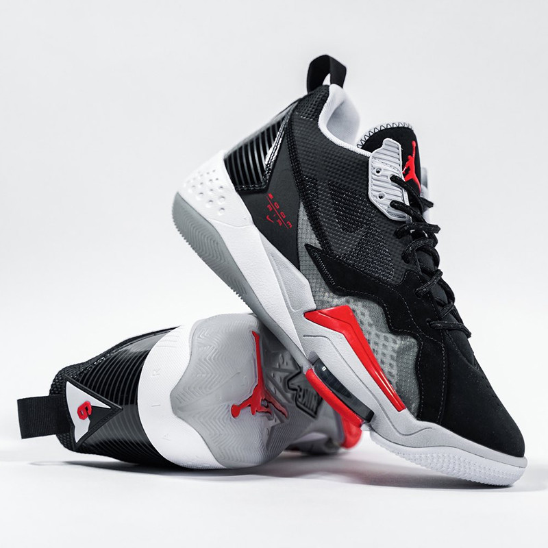 SEPATU BASKET AIR JORDAN Zoom 92