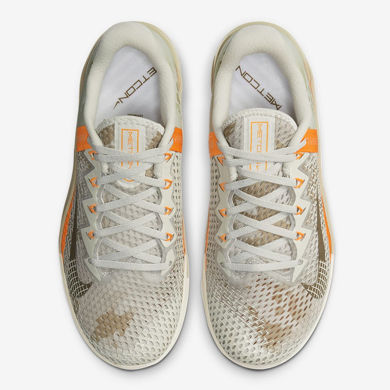 SEPATU TRAINING NIKE Metcon 6