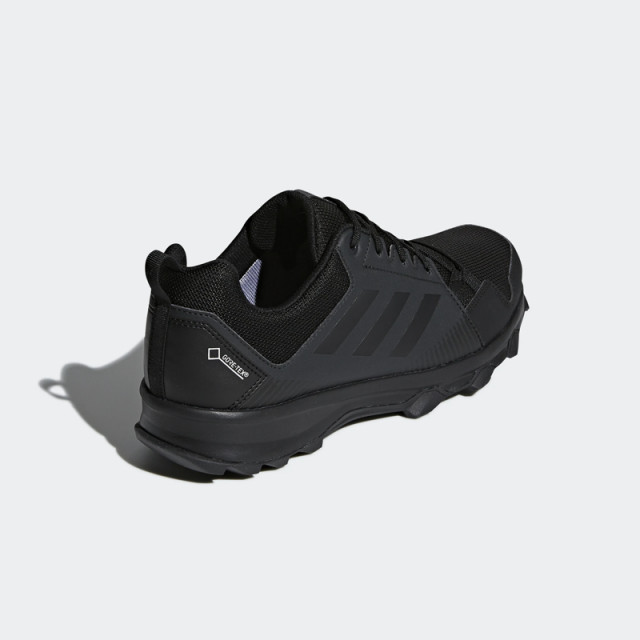 SEPATU TRAIL ADIDAS Terrex Tracerocker GTX