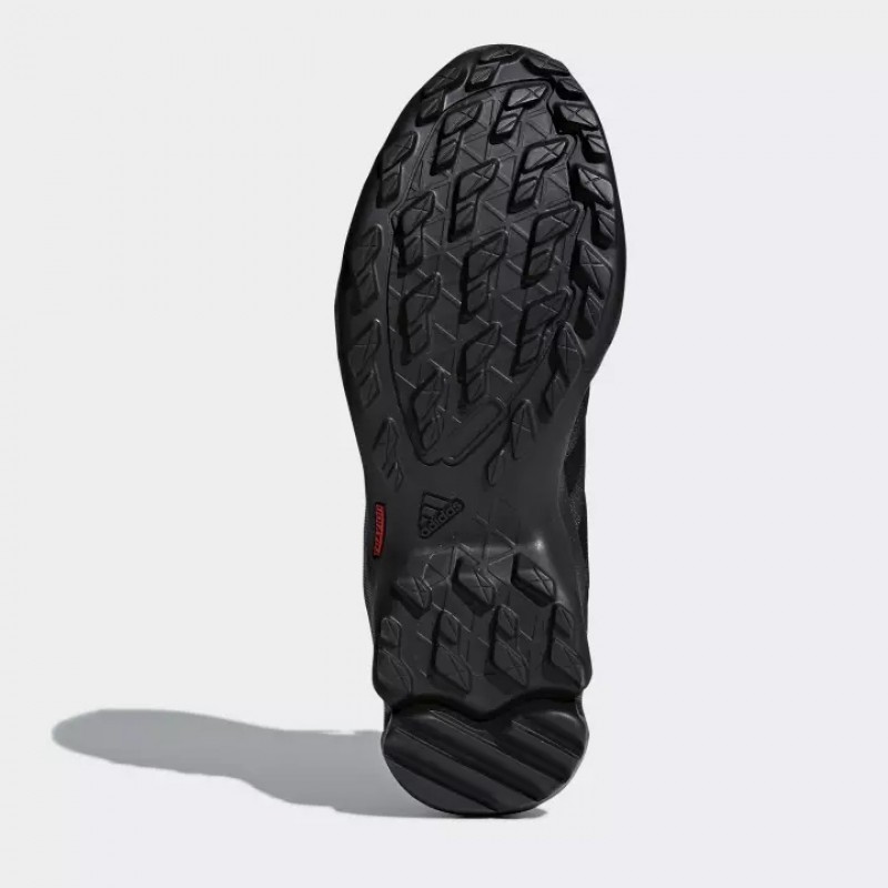 SEPATU TRAIL ADIDAS Terrex AX2R MID GTX