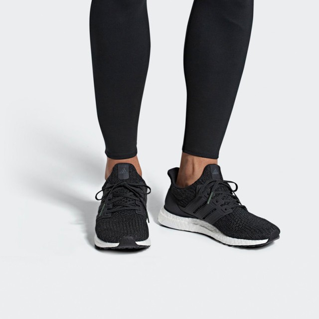 SEPATU LARI ADIDAS Ultraboost Parley