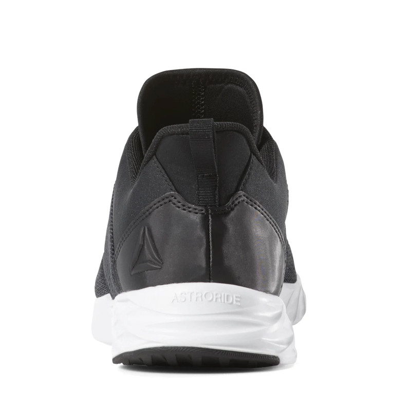 SEPATU TRAINING REEBOK Astroride Strike