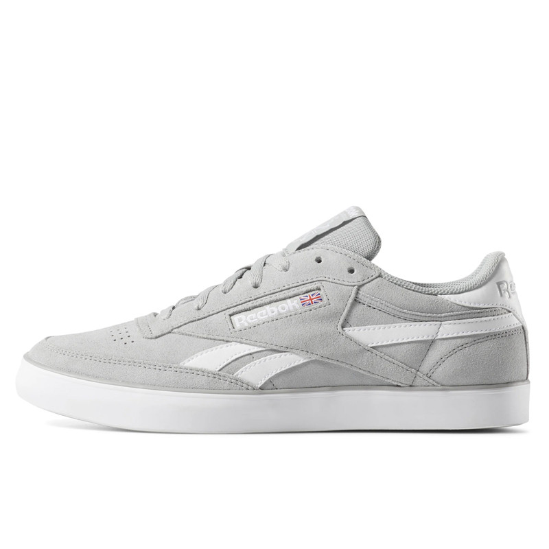 SEPATU SNEAKERS REEBOK Revenge Plus