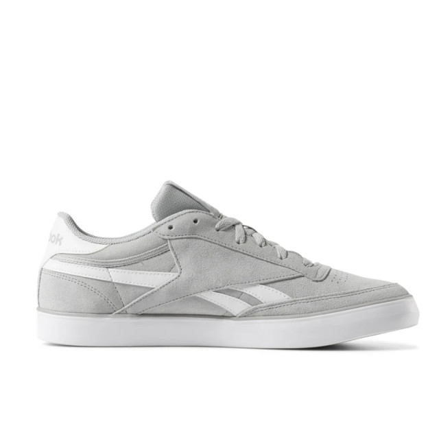 SEPATU SNEAKERS REEBOK Revenge Plus