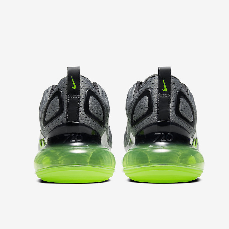 SEPATU SNEAKERS NIKE Air Max 720