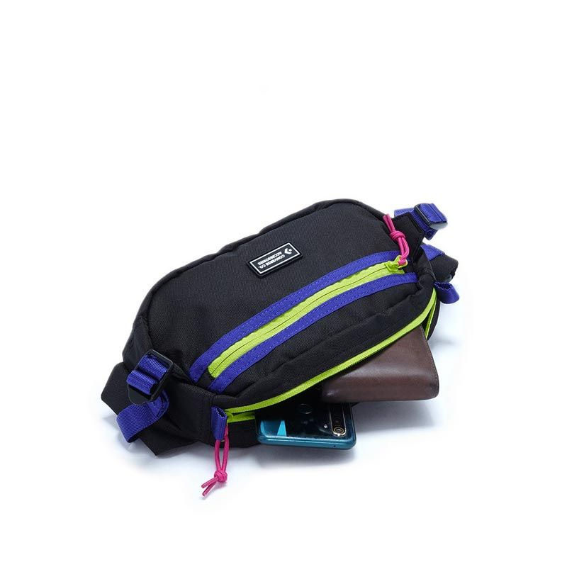 TAS SNEAKERS CONVERSE Transition Sling Bag