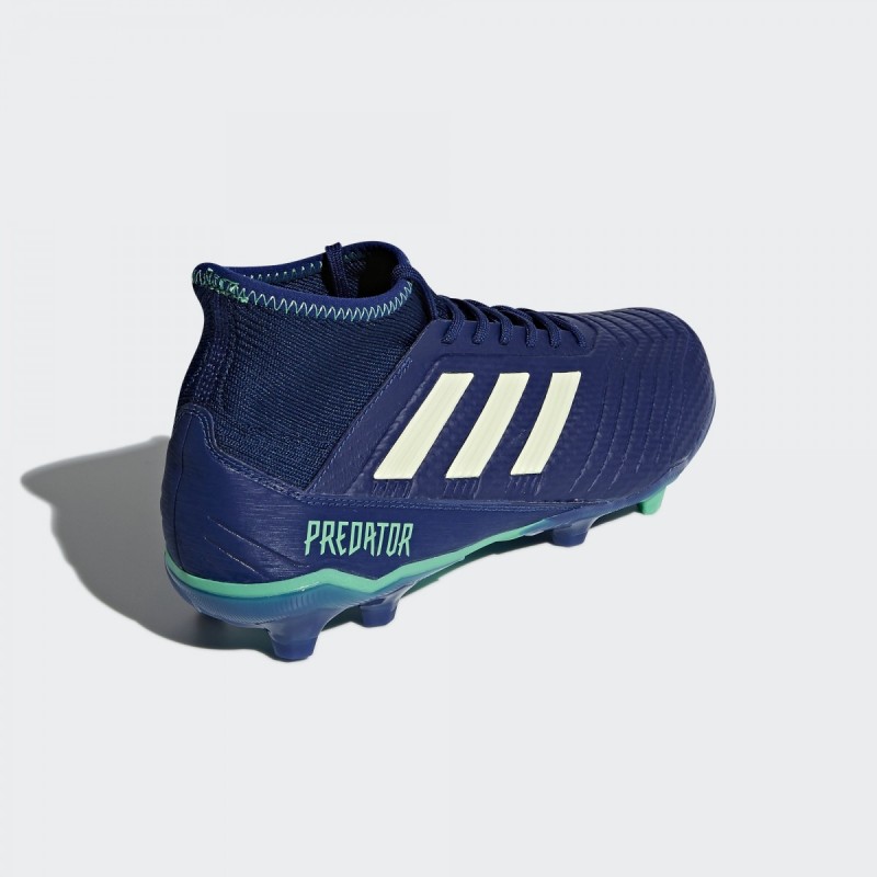 SEPATU FOOTBALL ADIDAS Predator 18.3 FG