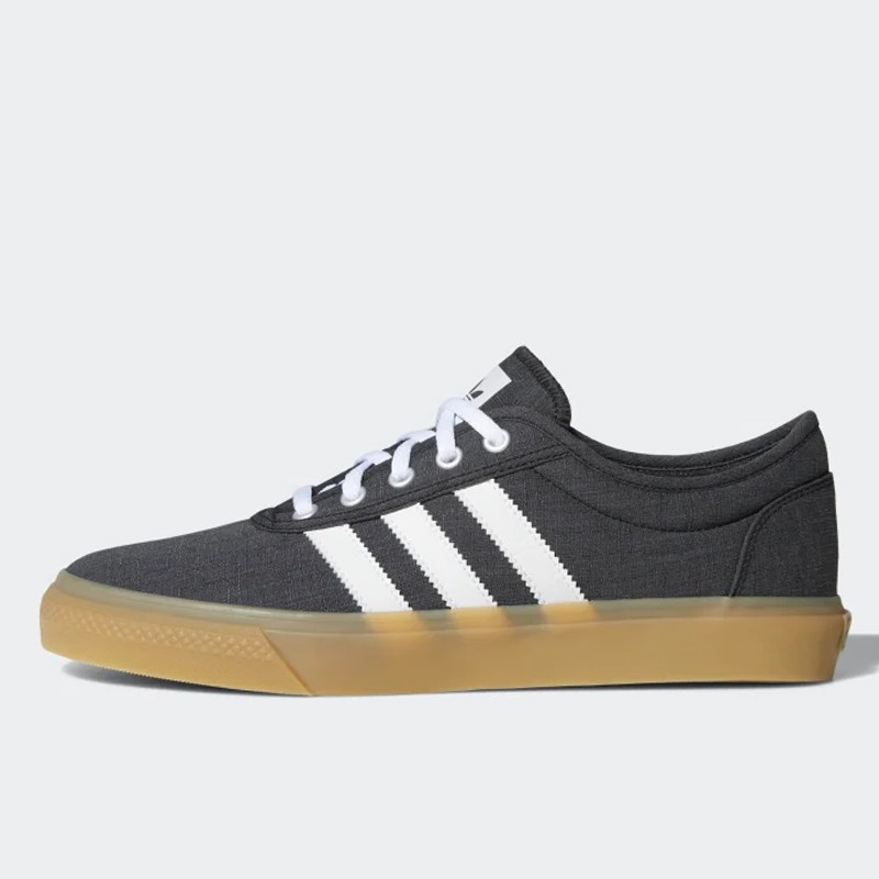 SEPATU SNEAKERS ADIDAS Adiease