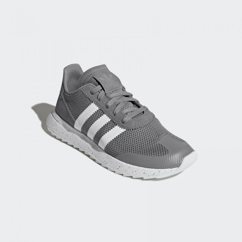 SEPATU SNEAKERS ADIDAS Wmns Flashback