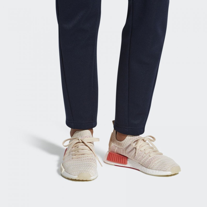 SEPATU SNEAKERS ADIDAS Wmns NMD R1 STLT Primeknit
