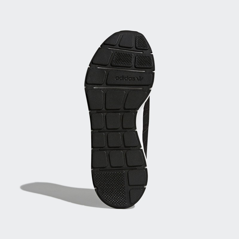 SEPATU SNEAKERS ADIDAS Swift Run