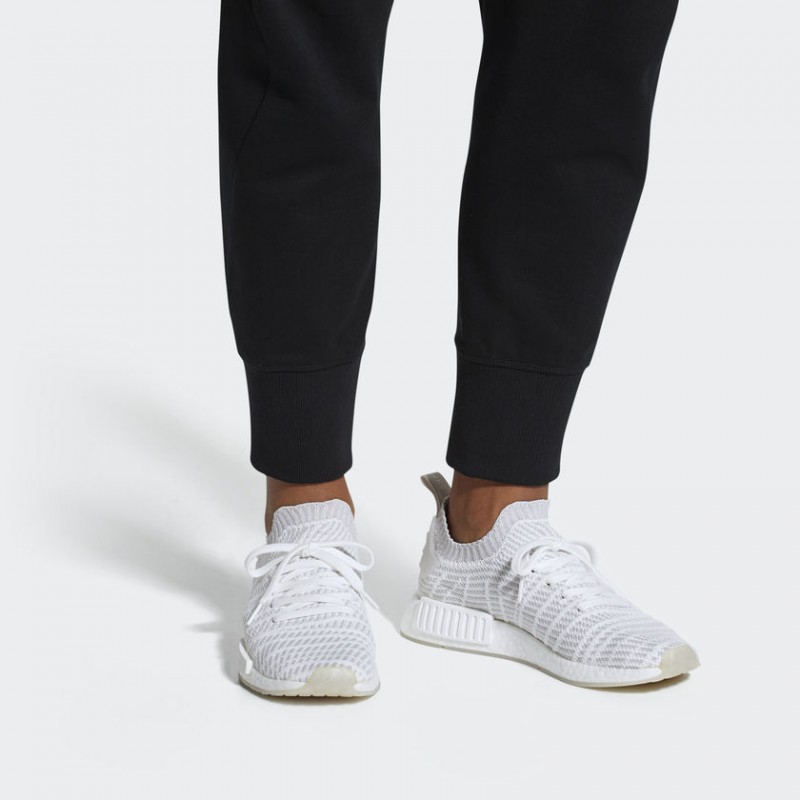 SEPATU SNEAKERS ADIDAS NMD R1 STLT Primeknit