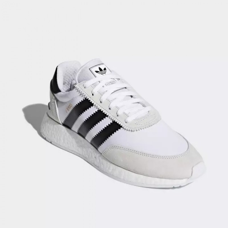 SEPATU SNEAKERS ADIDAS Iniki Runner