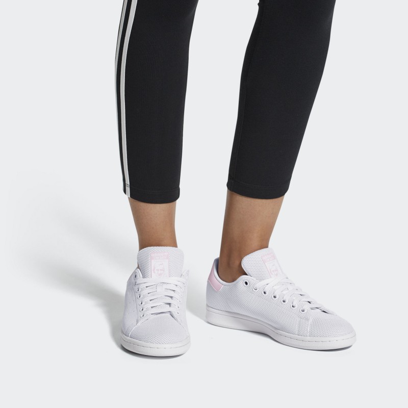 SEPATU SNEAKERS ADIDAS Wmns Stan Smith