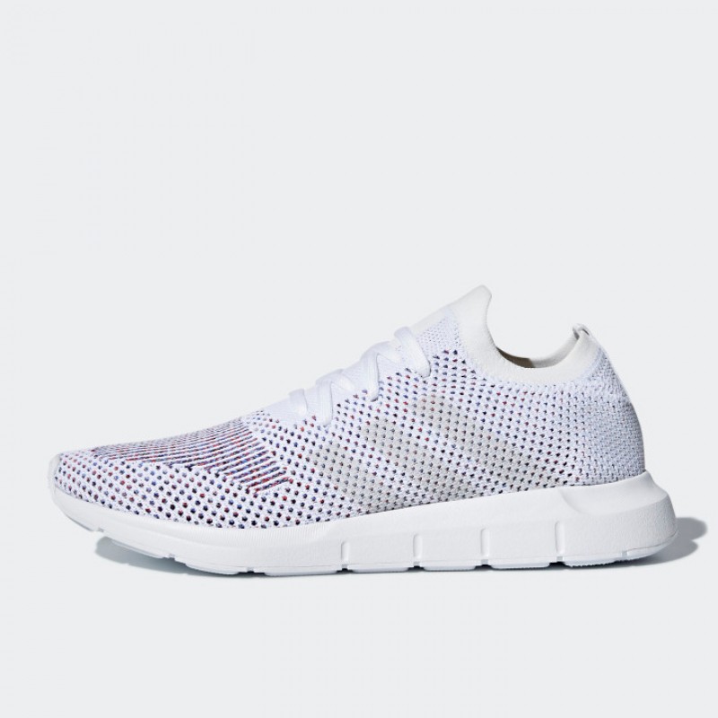 SEPATU SNEAKERS ADIDAS Swift Run Primeknit