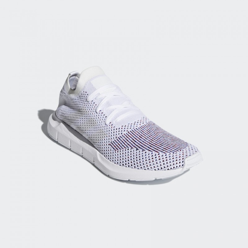 SEPATU SNEAKERS ADIDAS Swift Run Primeknit