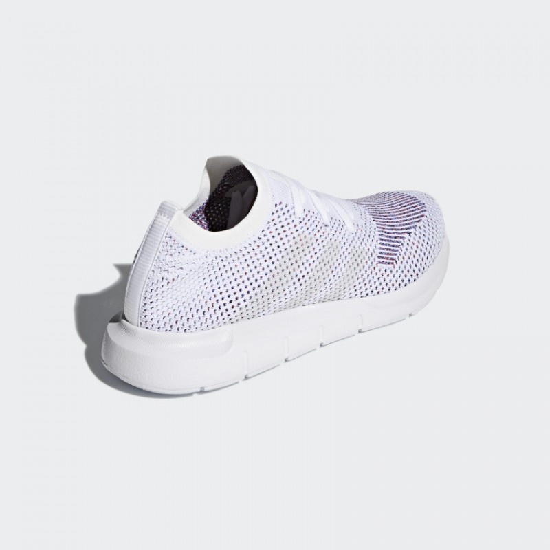 SEPATU SNEAKERS ADIDAS Swift Run Primeknit