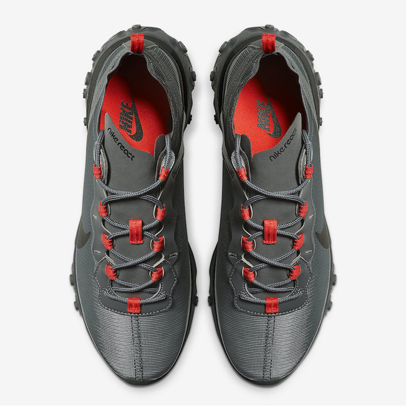 SEPATU SNEAKERS NIKE React Element 55