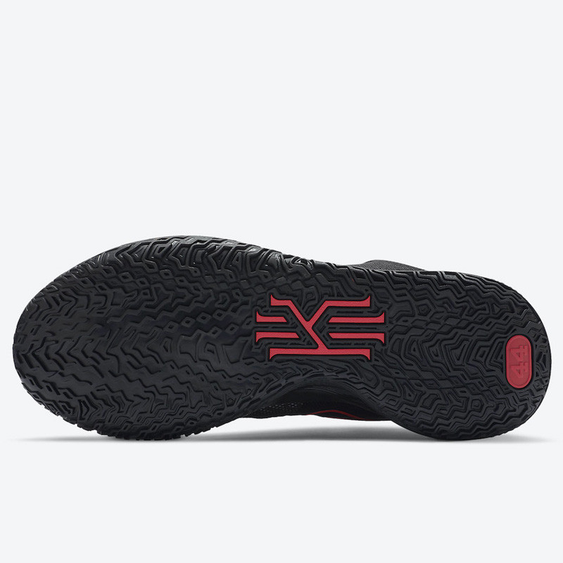 SEPATU BASKET NIKE Kyrie 7 EP