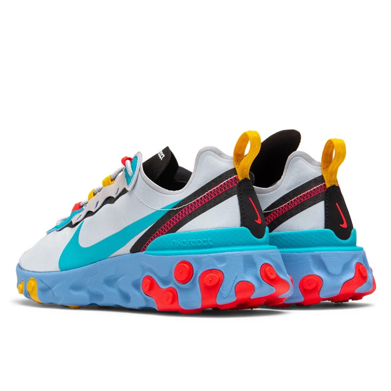 SEPATU SNEAKERS NIKE React Element 55