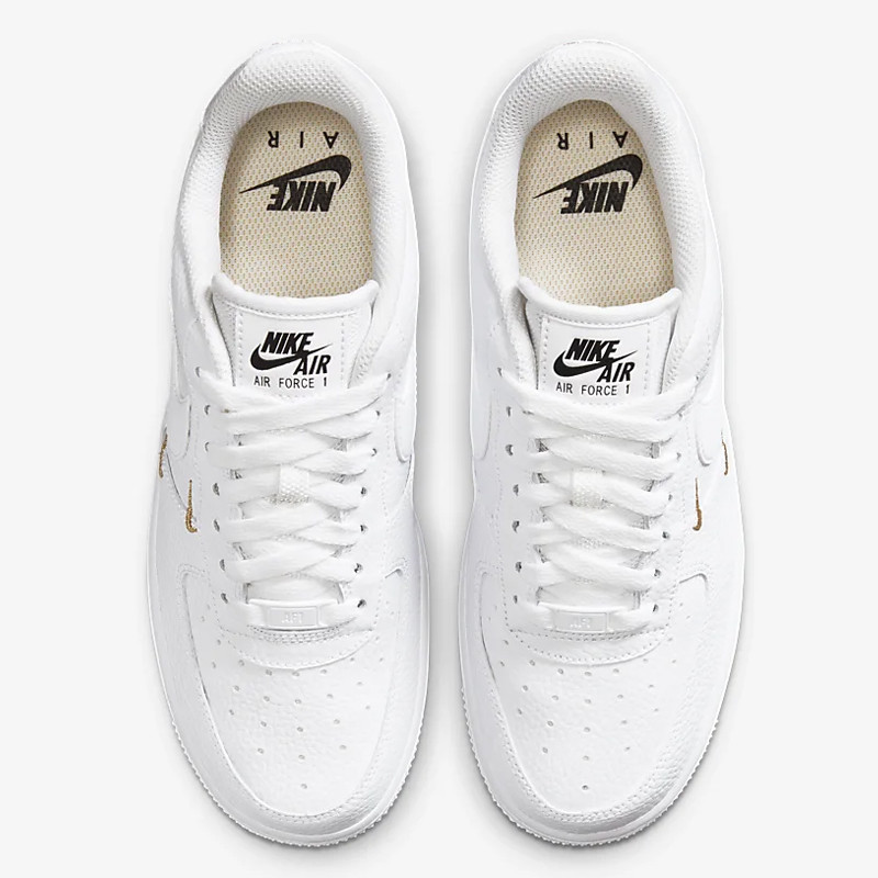 SEPATU SNEAKERS NIKE Wmns Air Force 1 '07 Essential