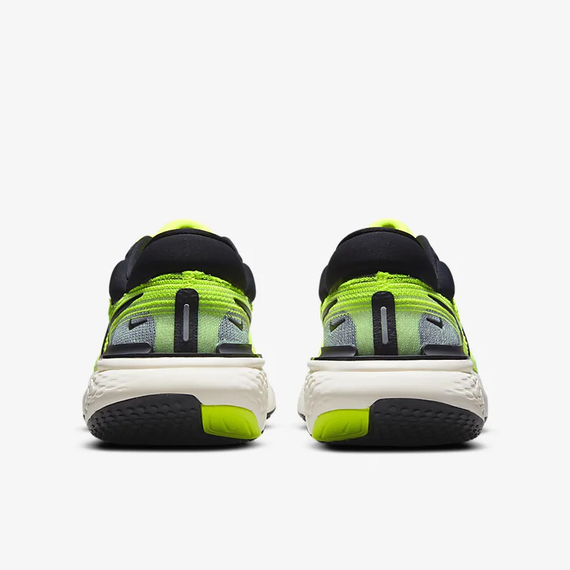 SEPATU LARI NIKE ZoomX Invincible Run Flyknit