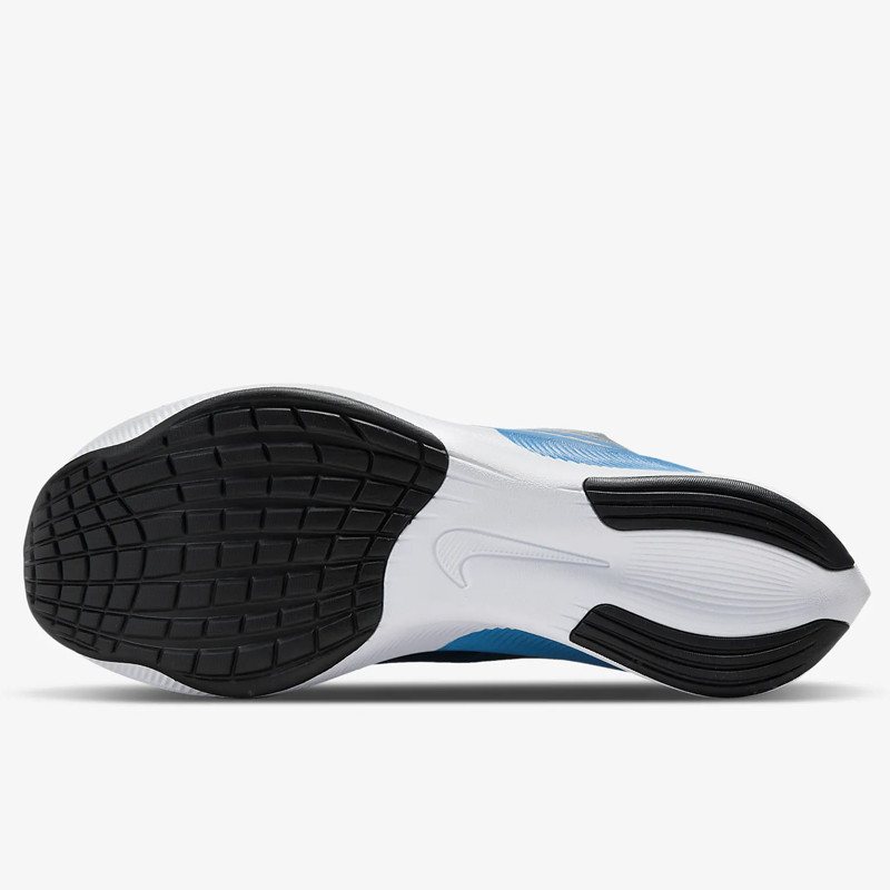 SEPATU LARI NIKE Zoom Fly 4