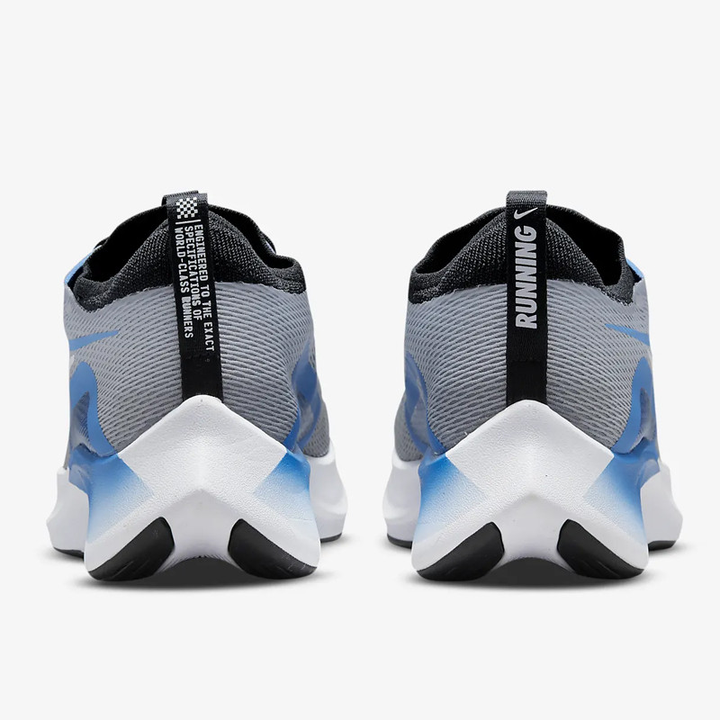 SEPATU LARI NIKE Zoom Fly 4