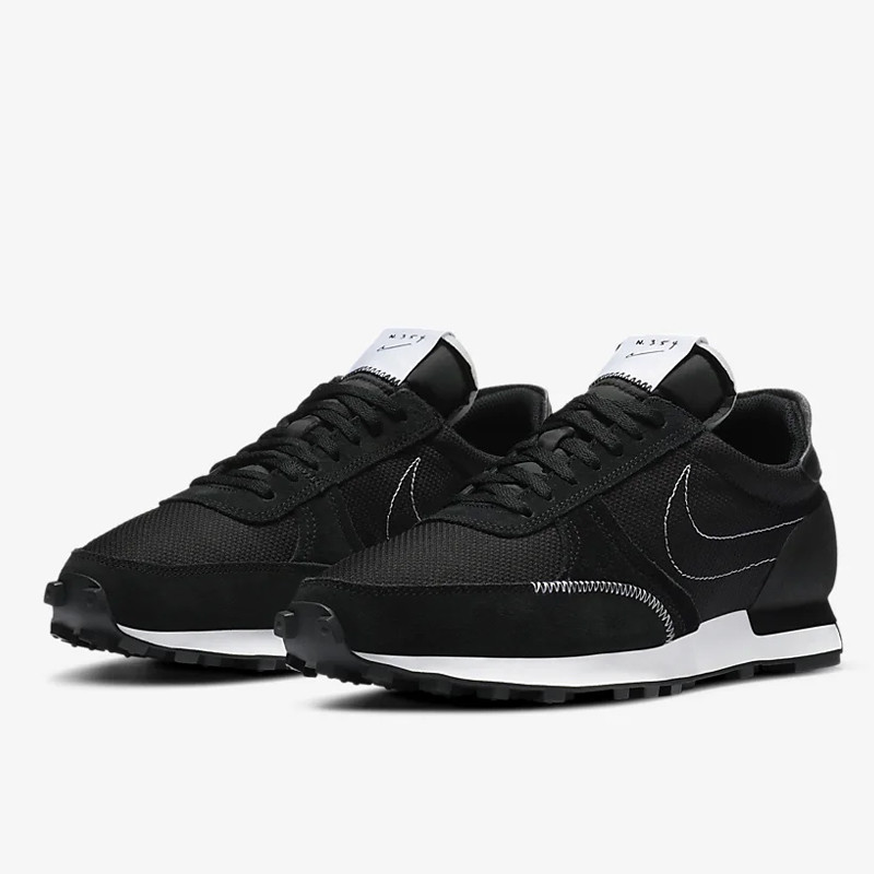 SEPATU SNEAKERS NIKE Daybreak Type