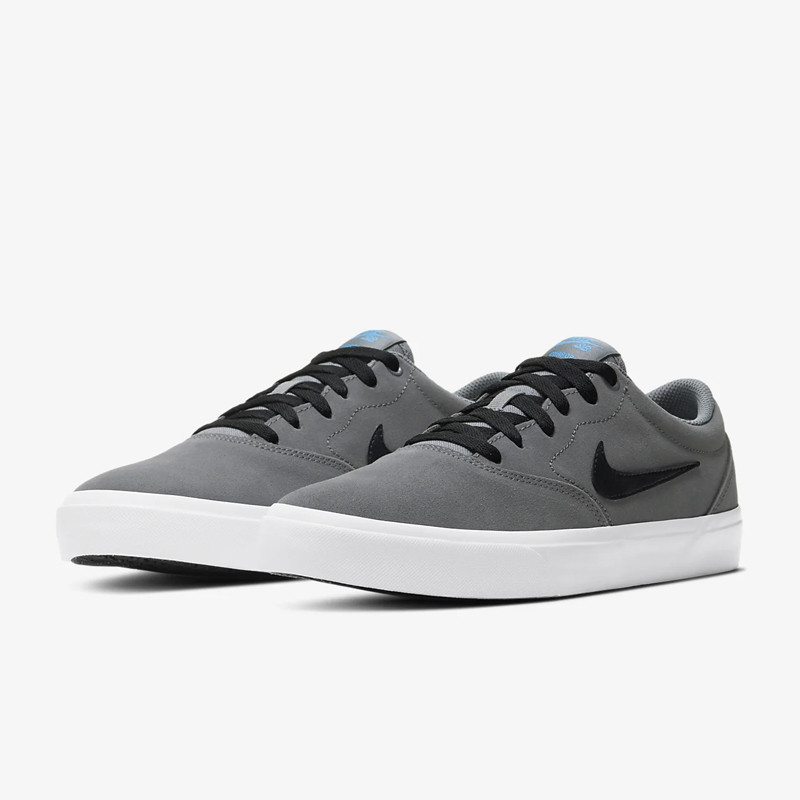 SEPATU SNEAKERS NIKE Sb Charge Suede