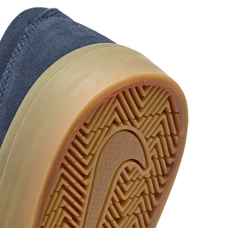 SEPATU SNEAKERS NIKE SB Charge Suede