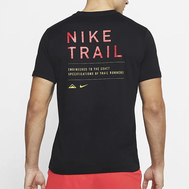 BAJU LARI NIKE Dri-FIT Trail Tee