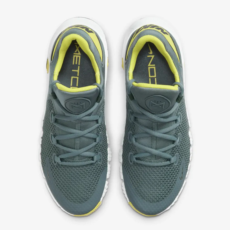SEPATU TRAINING NIKE Free Metcon 4