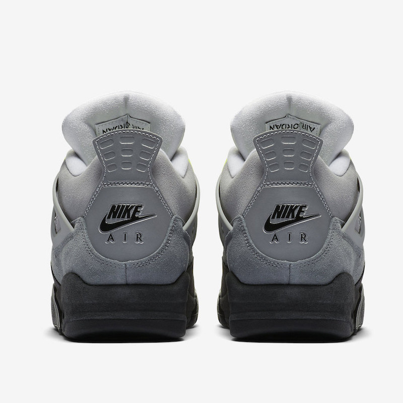 SEPATU BASKET AIR JORDAN AJ 4 Retro SE