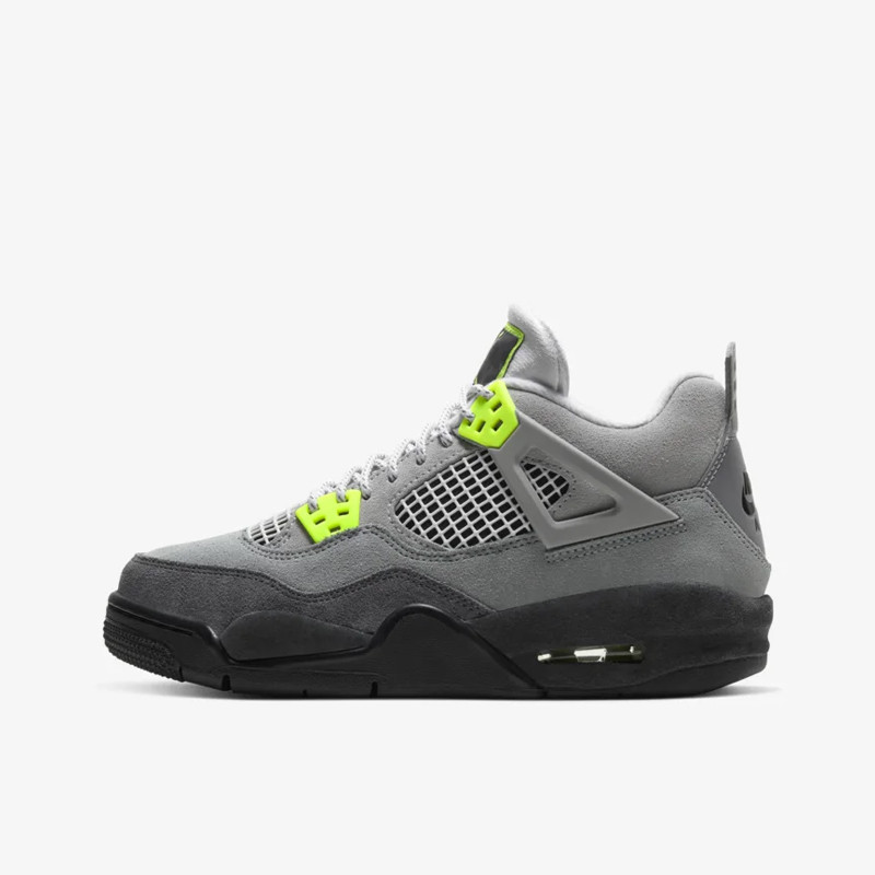 SEPATU BASKET AIR JORDAN AJ 4 Retro GS