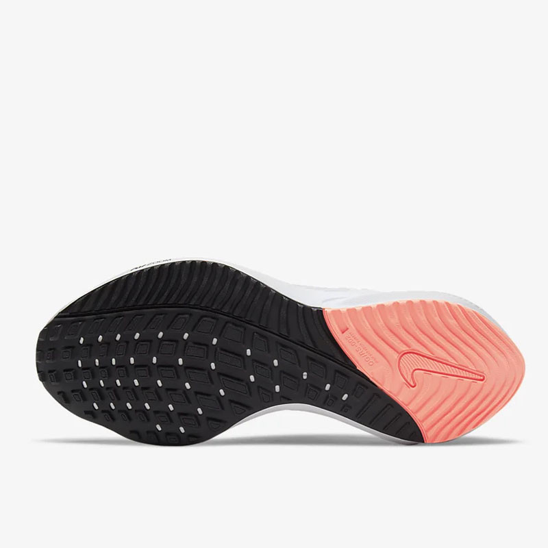SEPATU LARI NIKE Wmns Air Zoom Vomero 15