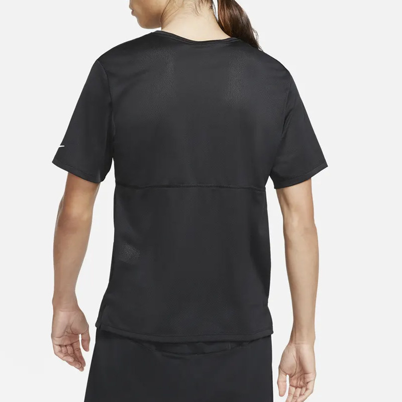 BAJU TRAINING NIKE Breathe Wild Run