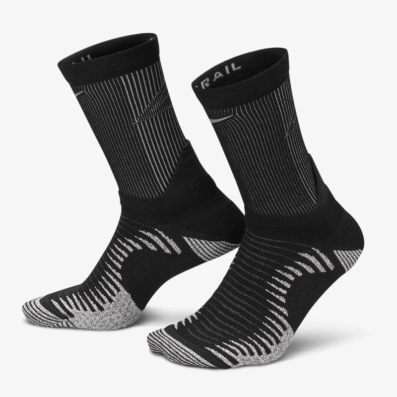 KAOS KAKI LARI NIKE Dri-FIT Trail-Running Crew Socks