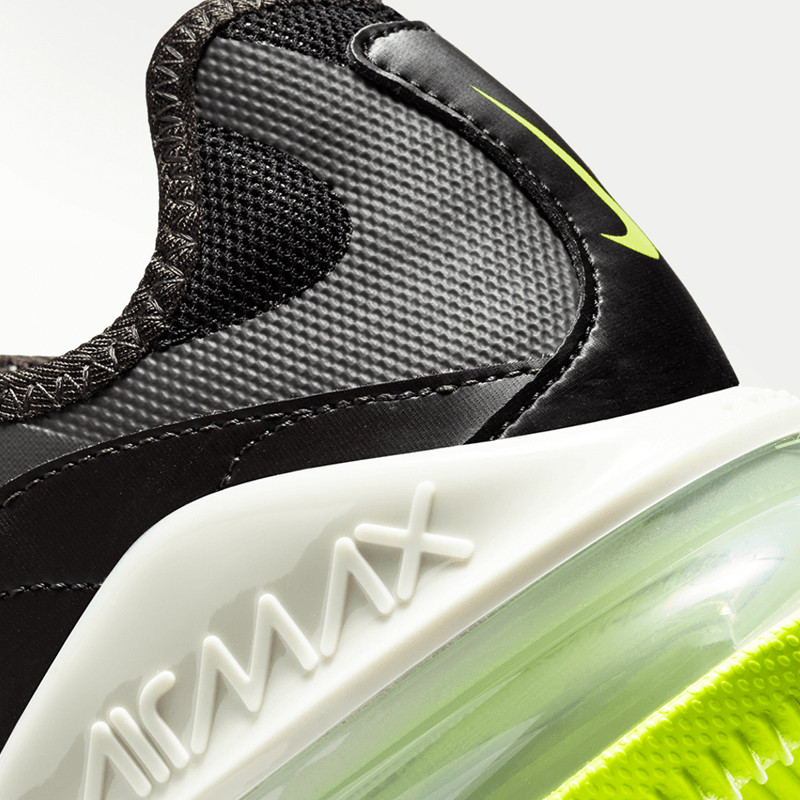 SEPATU SNEAKERS NIKE Air Max Infinity 2
