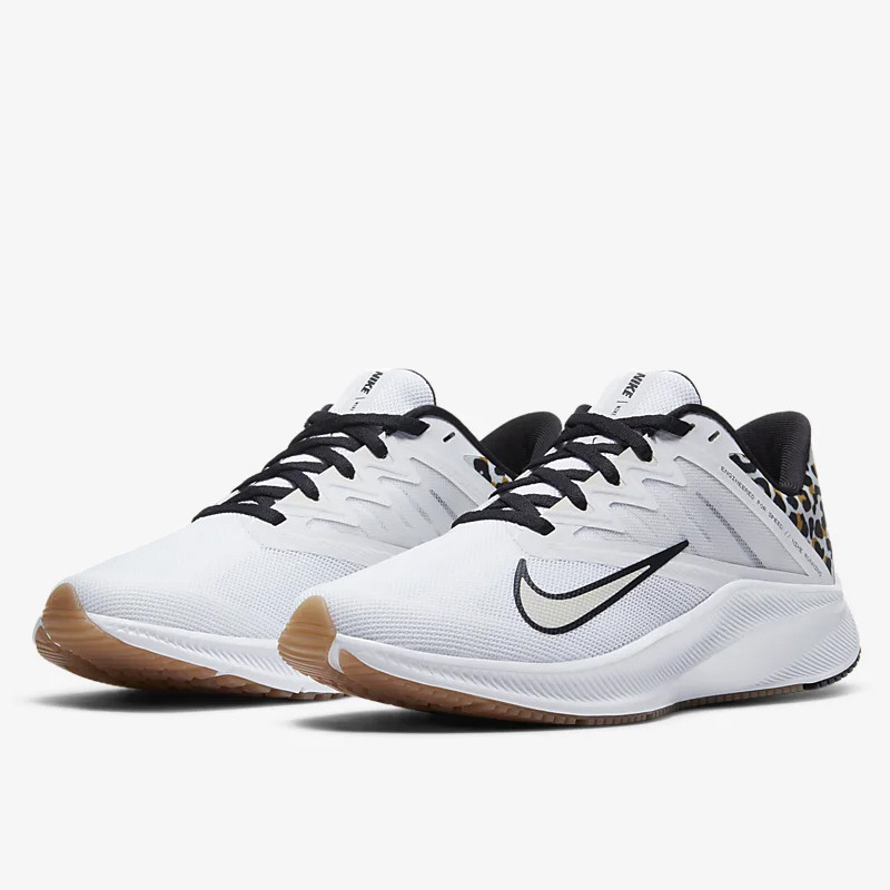 SEPATU LARI NIKE Wmns Quest 3 PRM