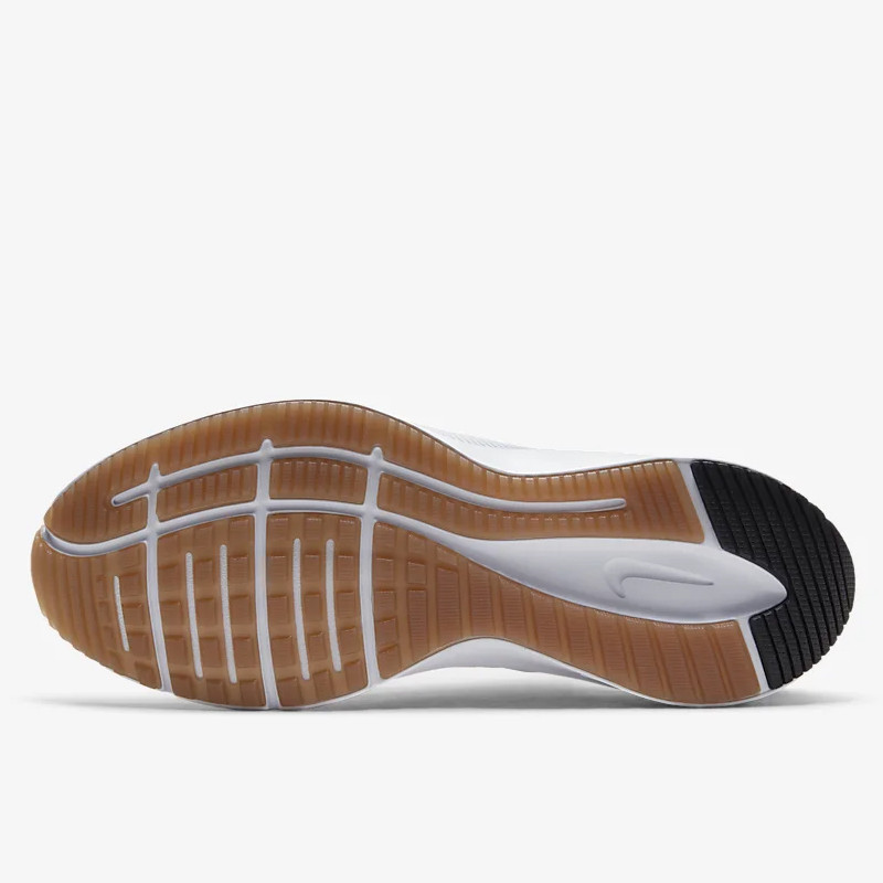 SEPATU LARI NIKE Wmns Quest 3 PRM