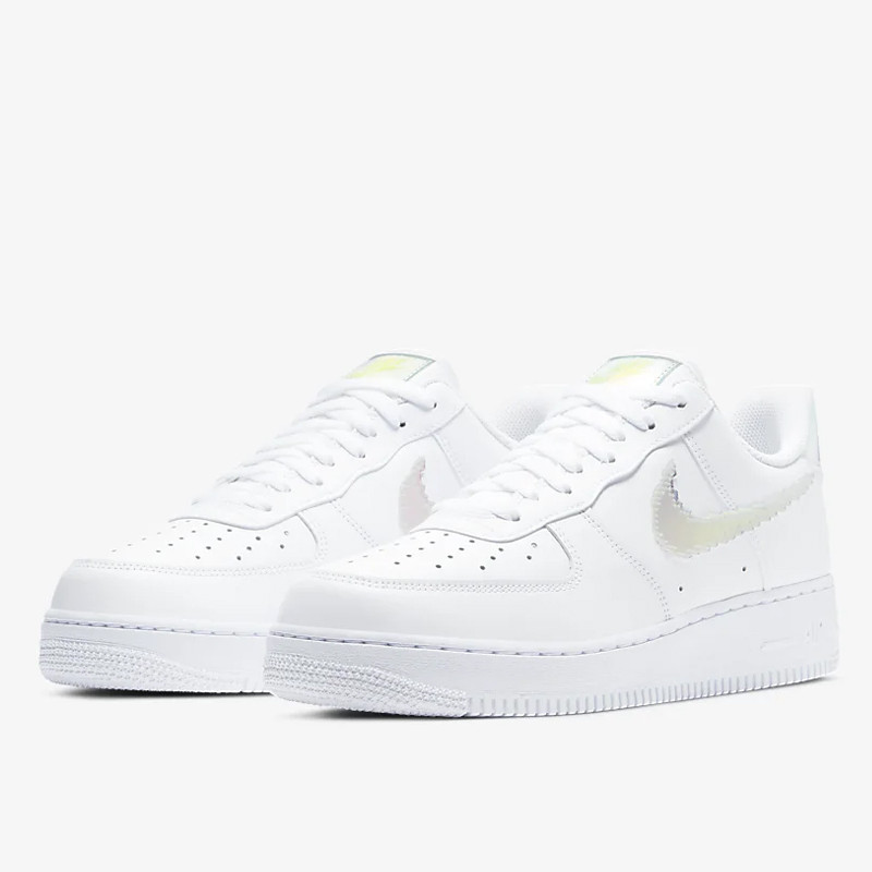 SEPATU SNEAKERS NIKE Air Force 1 '07 LV8