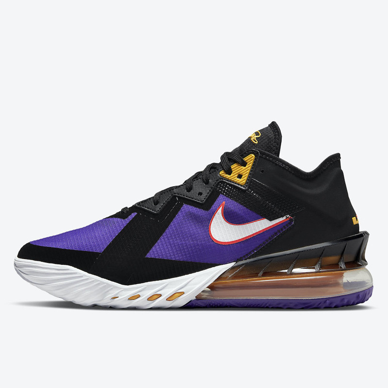 SEPATU BASKET NIKE LeBron 18 Low