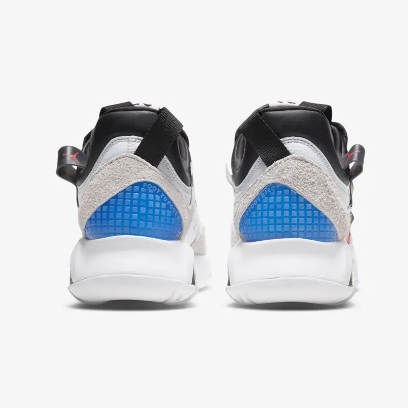 SEPATU BASKET AIR JORDAN MA2 Core Elements