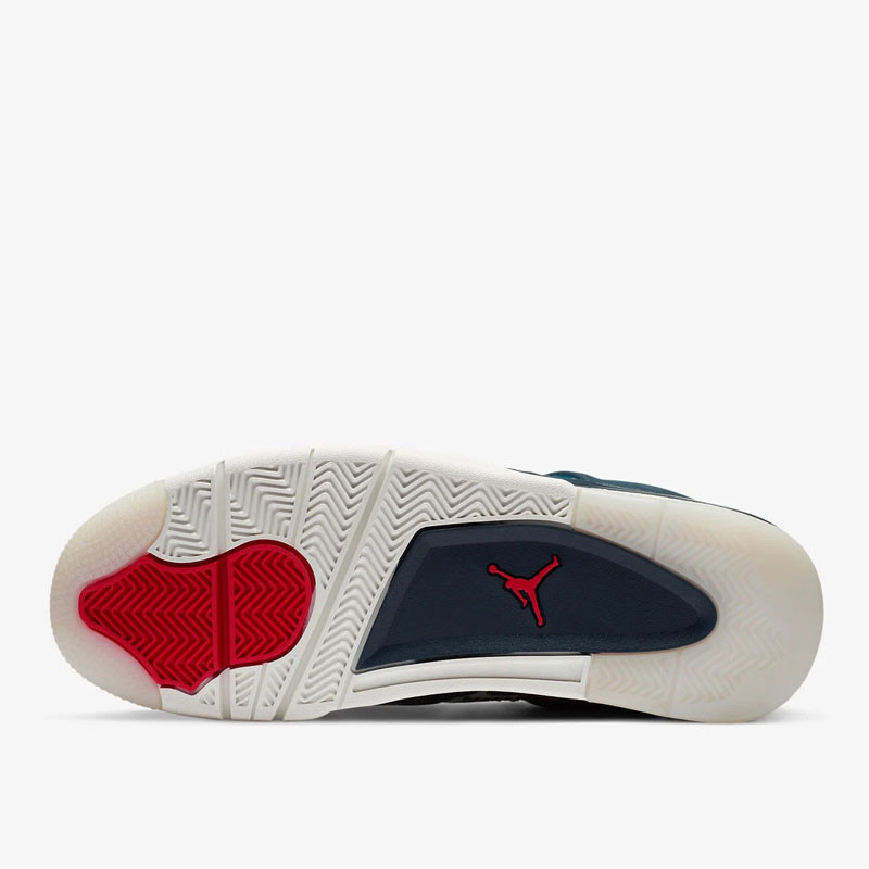 SEPATU BASKET AIR JORDAN AJ 4 SE