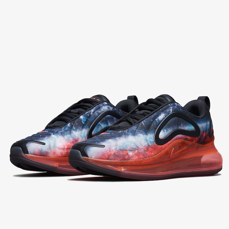 SEPATU SNEAKERS NIKE Air Max 720 SE